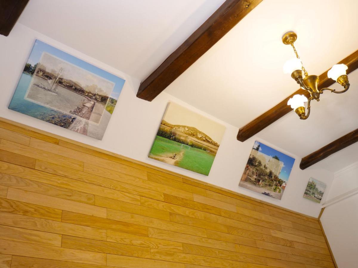 Vöröskő Apartman Alsóörs Exterior foto