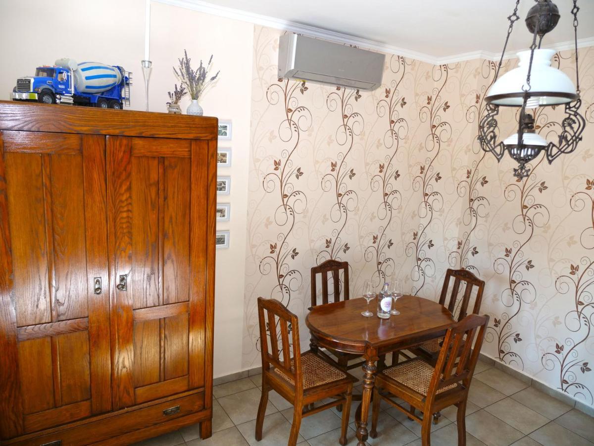 Vöröskő Apartman Alsóörs Exterior foto