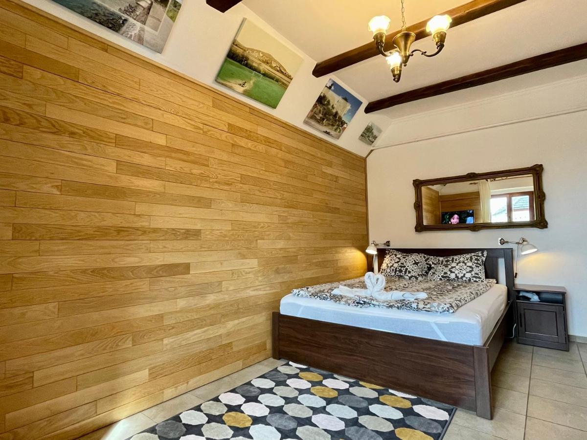 Vöröskő Apartman Alsóörs Exterior foto